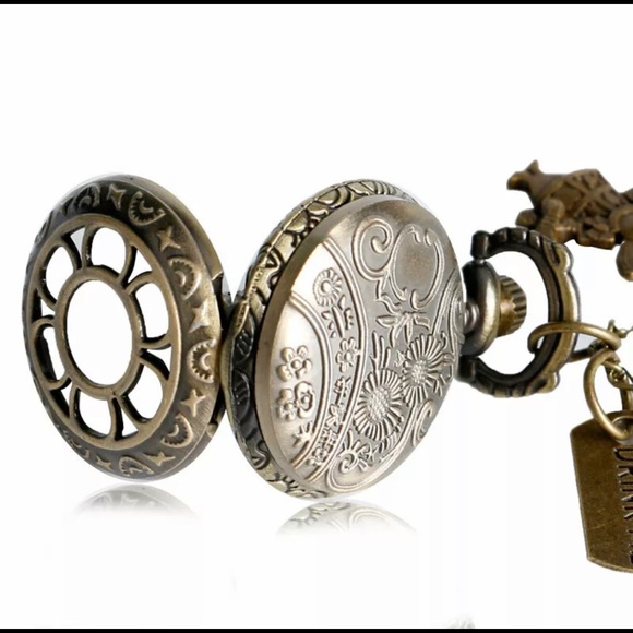 Vintage Alice in Wonderland Pocket Watch Necklace - Picture 6 of 14